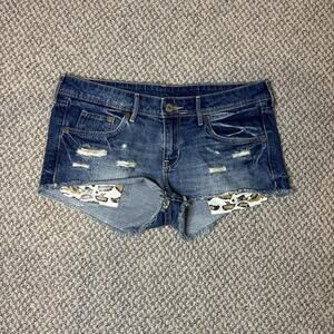 Cute low rise &denim leopard print sparkly jean shorts